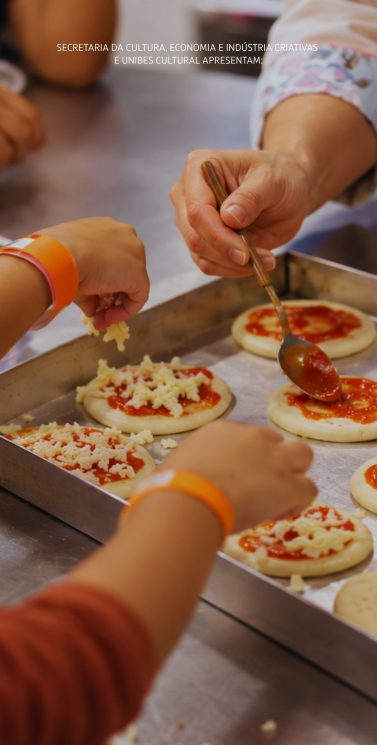 Oficina Mini Pizzaiolo em Ação com Carolina Moura
