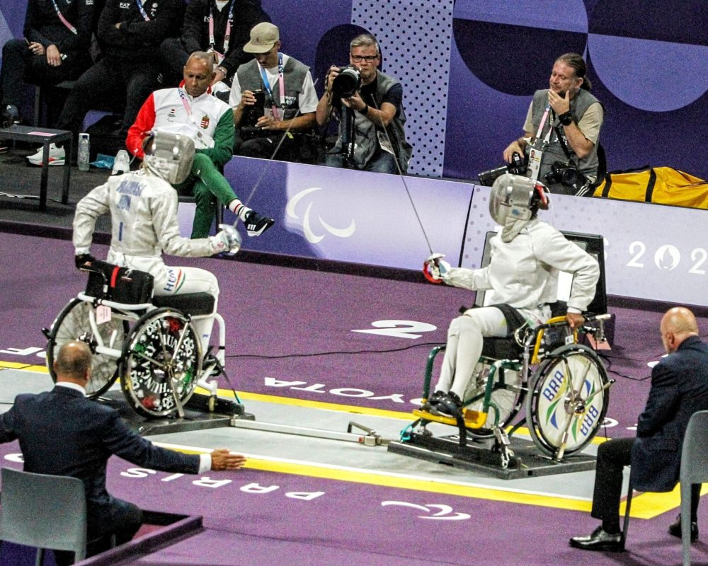 Esgrima CR - Hungary_ Eva Andrea Hajmasi_Brazil _ Carminha Oliveira